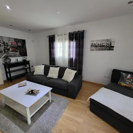 Casa Matele 3 Bed * ארונה